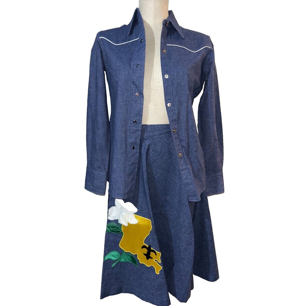 Millie Womenβs Vintage 1970s 2Pc Chambray Patch Embroidered Skirt Suit Size S
